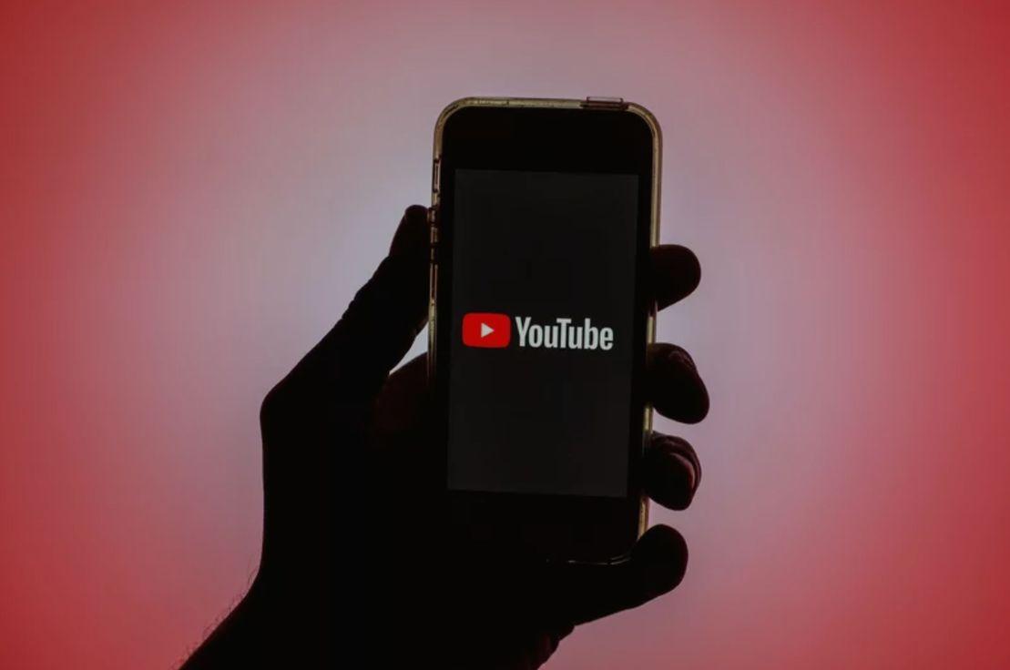 https://mashable.com/article/youtube-introduces-picture-in-picture/