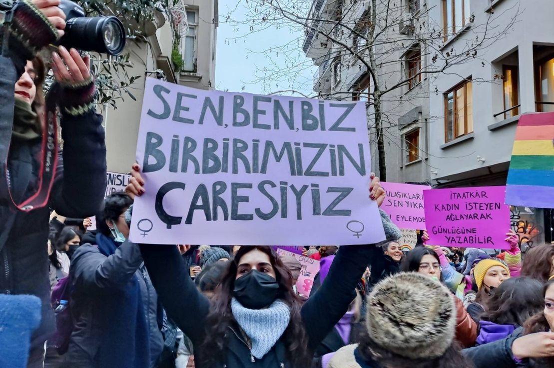 Eren Ergine / Evrensel