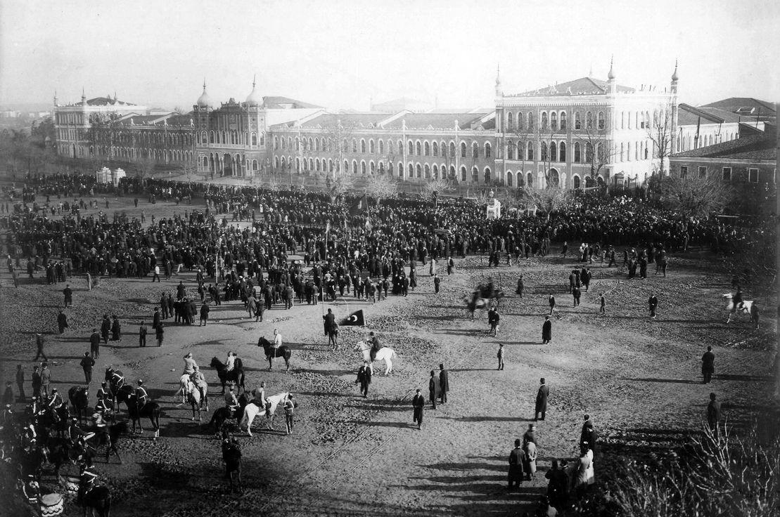 https://librakons.com/taksim-bahcesi/