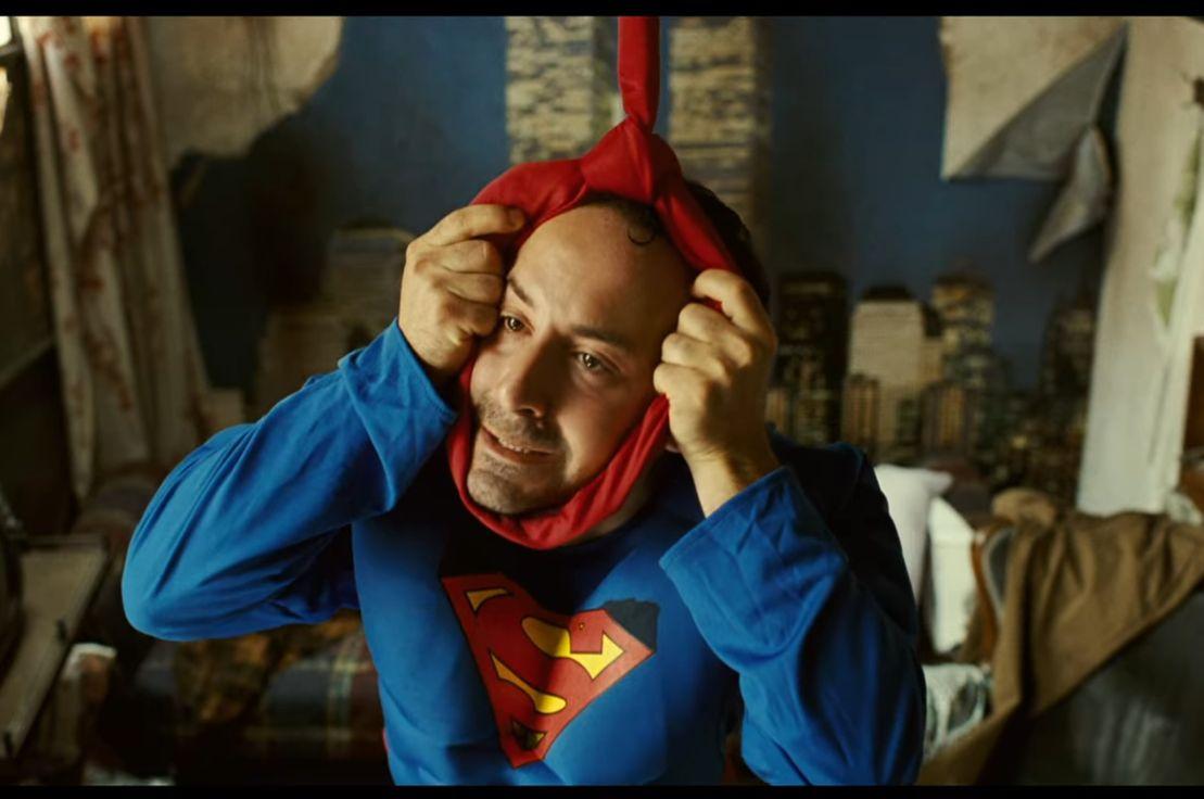 Yetiş Superman! Sinemada Sorun Var!