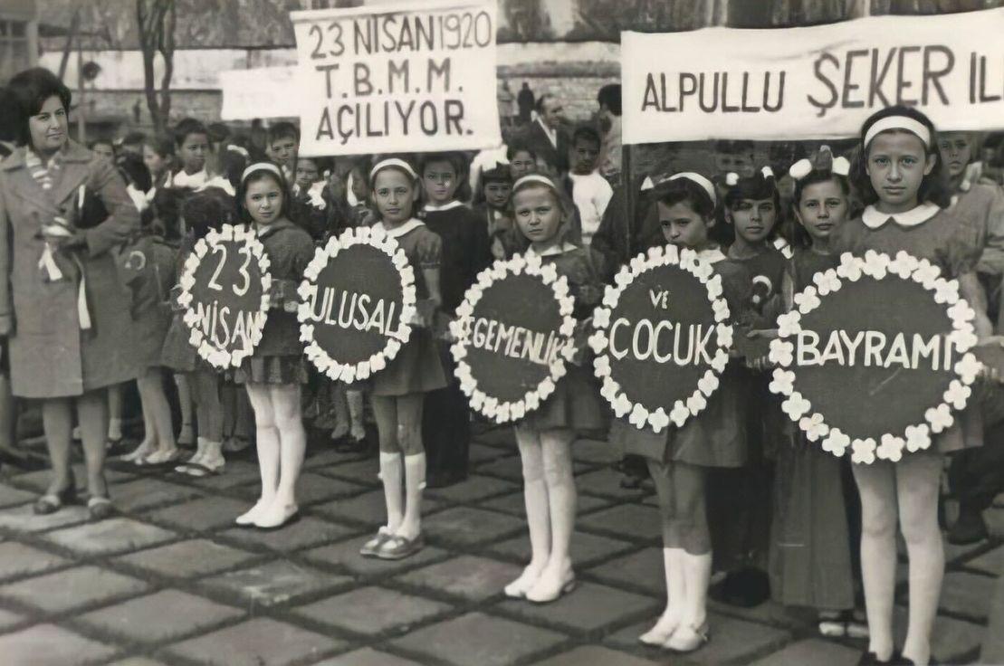 📰 İstatistiklerle Çocuk raporu, Venedik Bienali