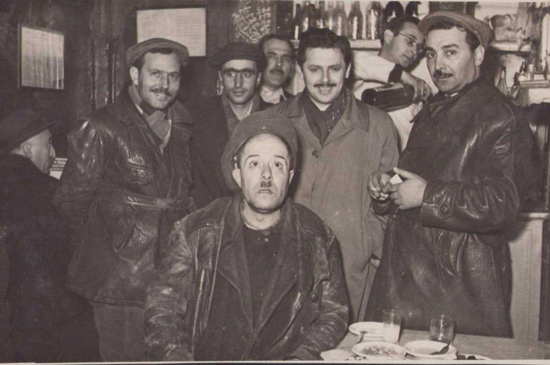 Tarihi belirsiz meyhane fotoğrafı