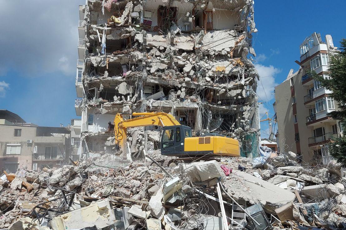 Deprem Sonrası Afet Bölgesinde Atık Yönetiminin Yürütülmesi