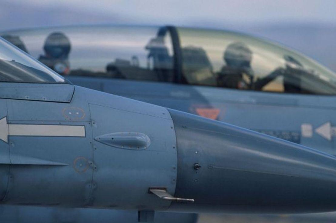 F-16 / BBC 