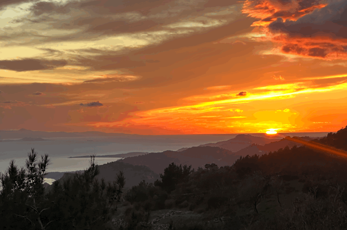 Çanakkale Ayvacık'ta günbatımı. Fotoğraf: Reyhan Ülker.