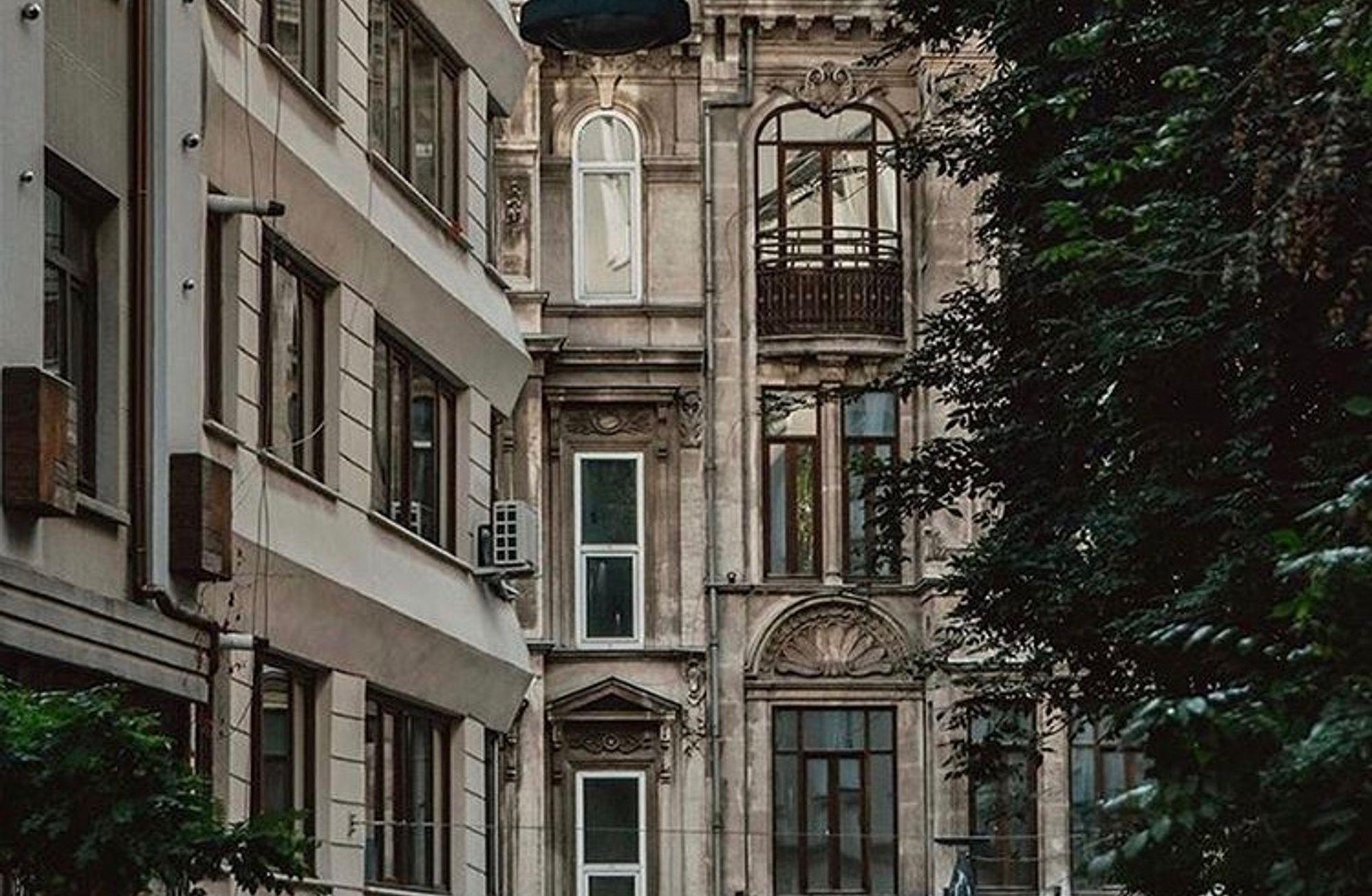 Bir Levanten semti: Galata'ya sevgilerle