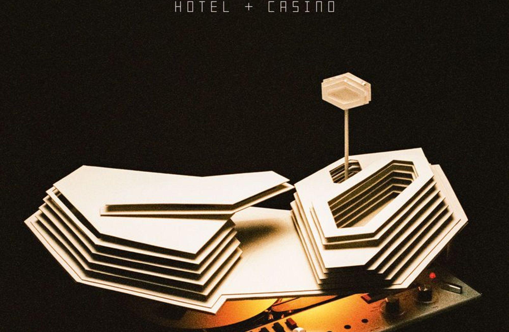 Arctic Monkeys Ay'dan sesleniyor