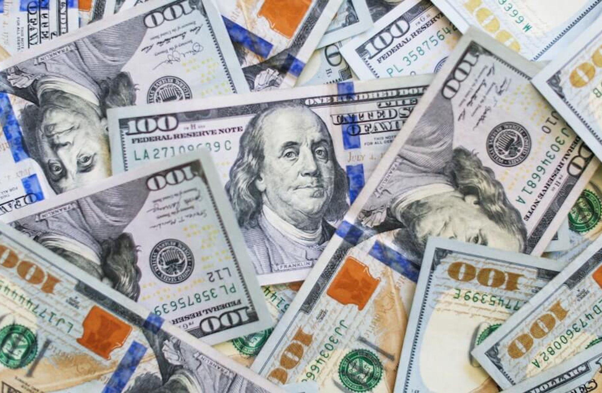 Dolar 10 TL seviyesini test etti. 