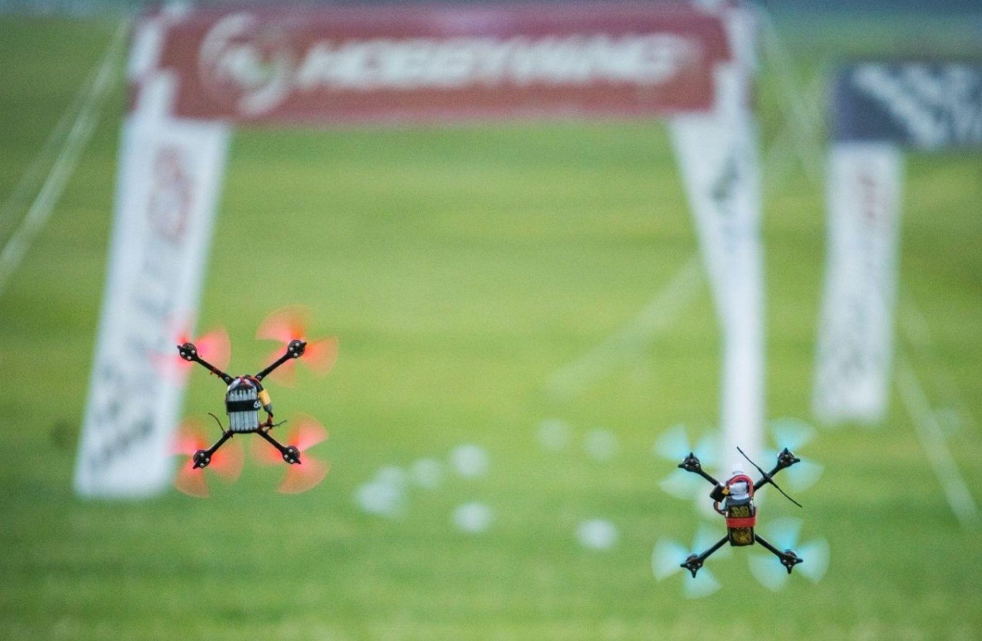 Mekanik bir performans: Drone 