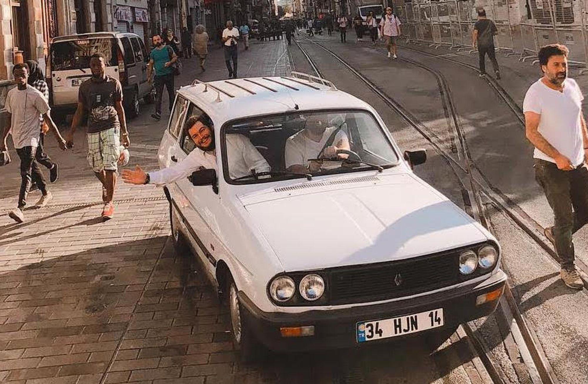 Bu ne biçim hikâye böyle?