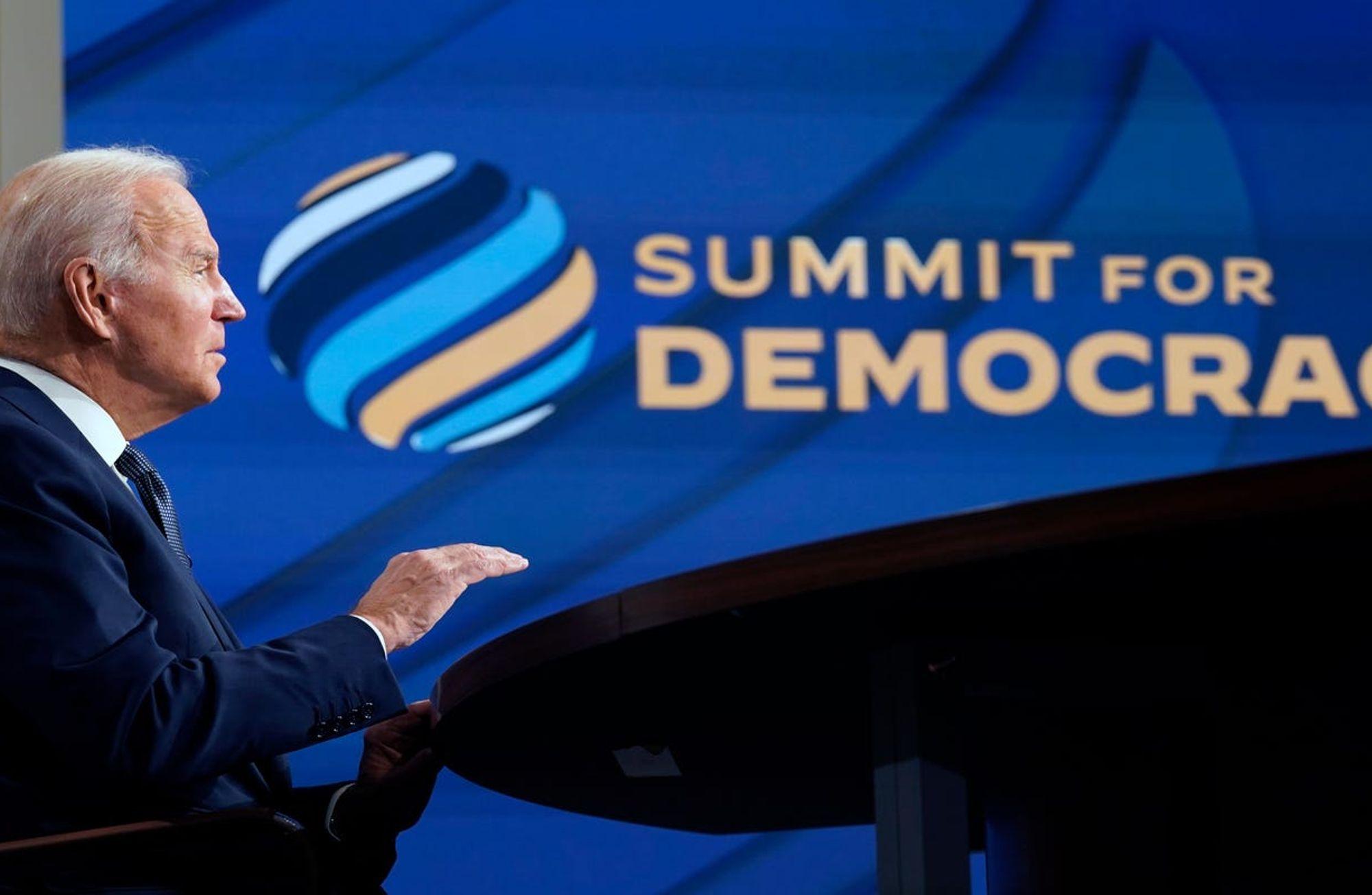 Biden'ın Demokrasi Zirvesi