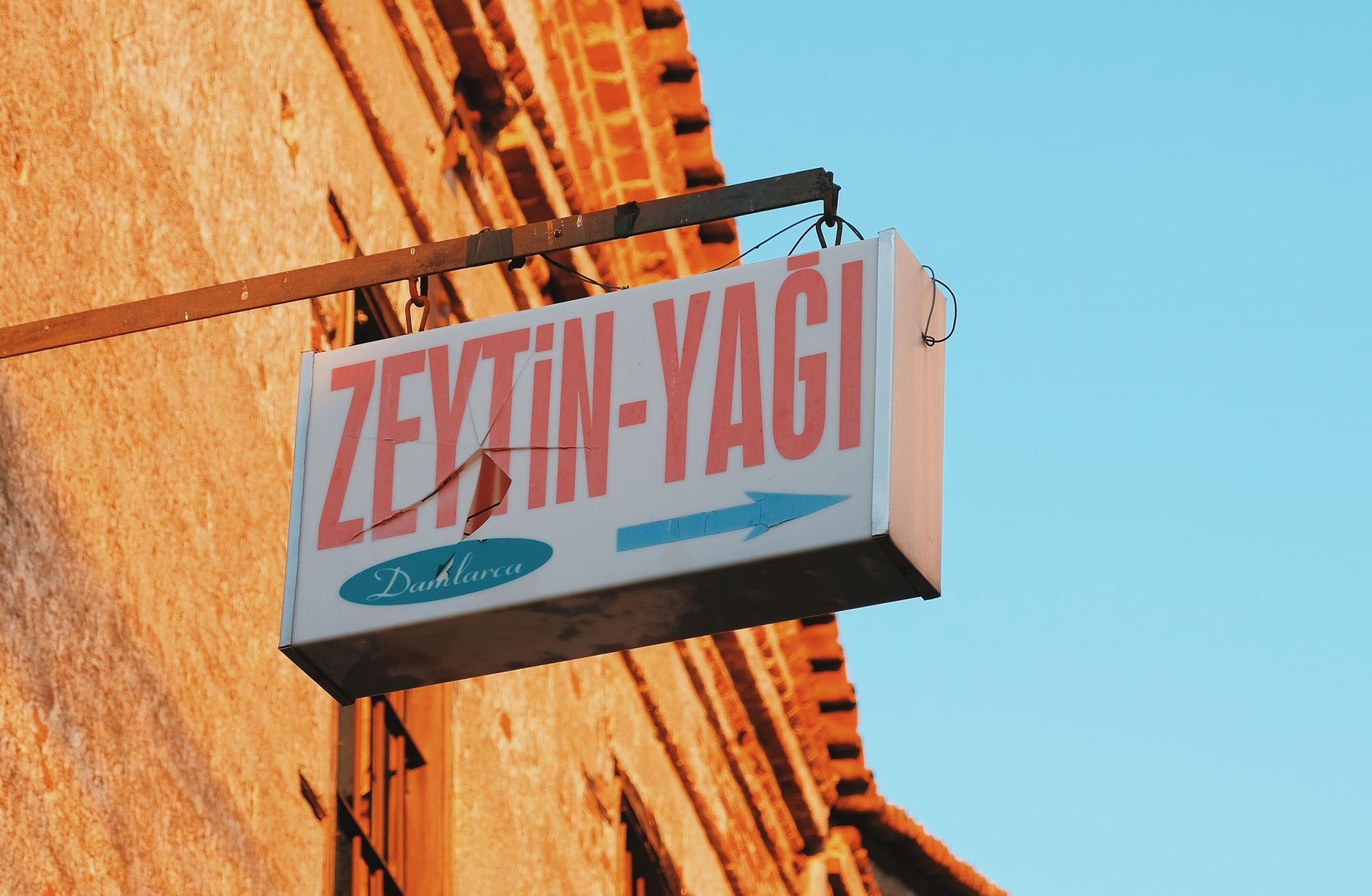 Merdiven altlarında gizli Ayvalık defineleri