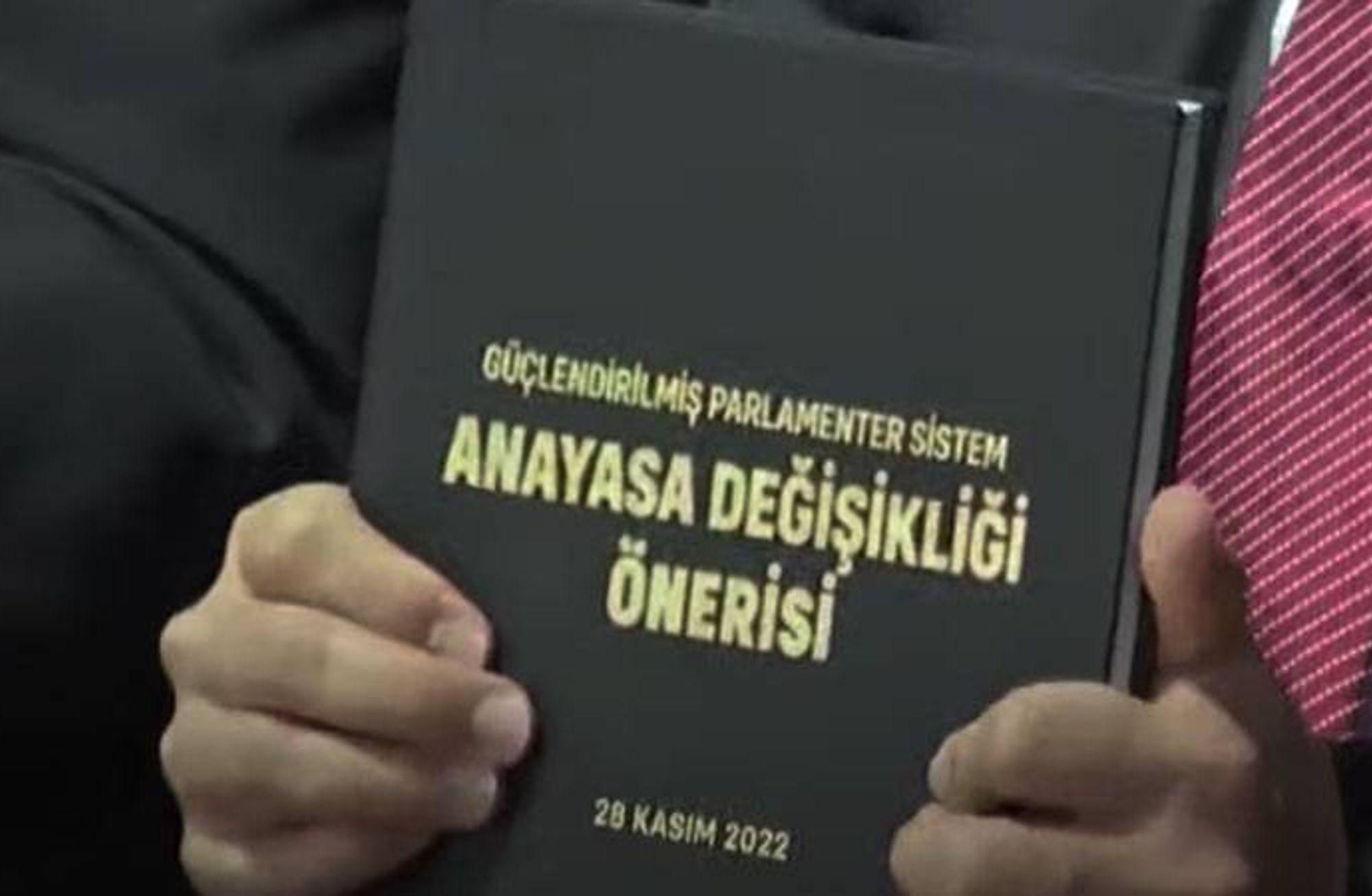 🔔 Altılı Masa, “Güçlendirilmiş Parlamenter Sistem Anayasa Değişikliği Önerisi”ni açıkladı