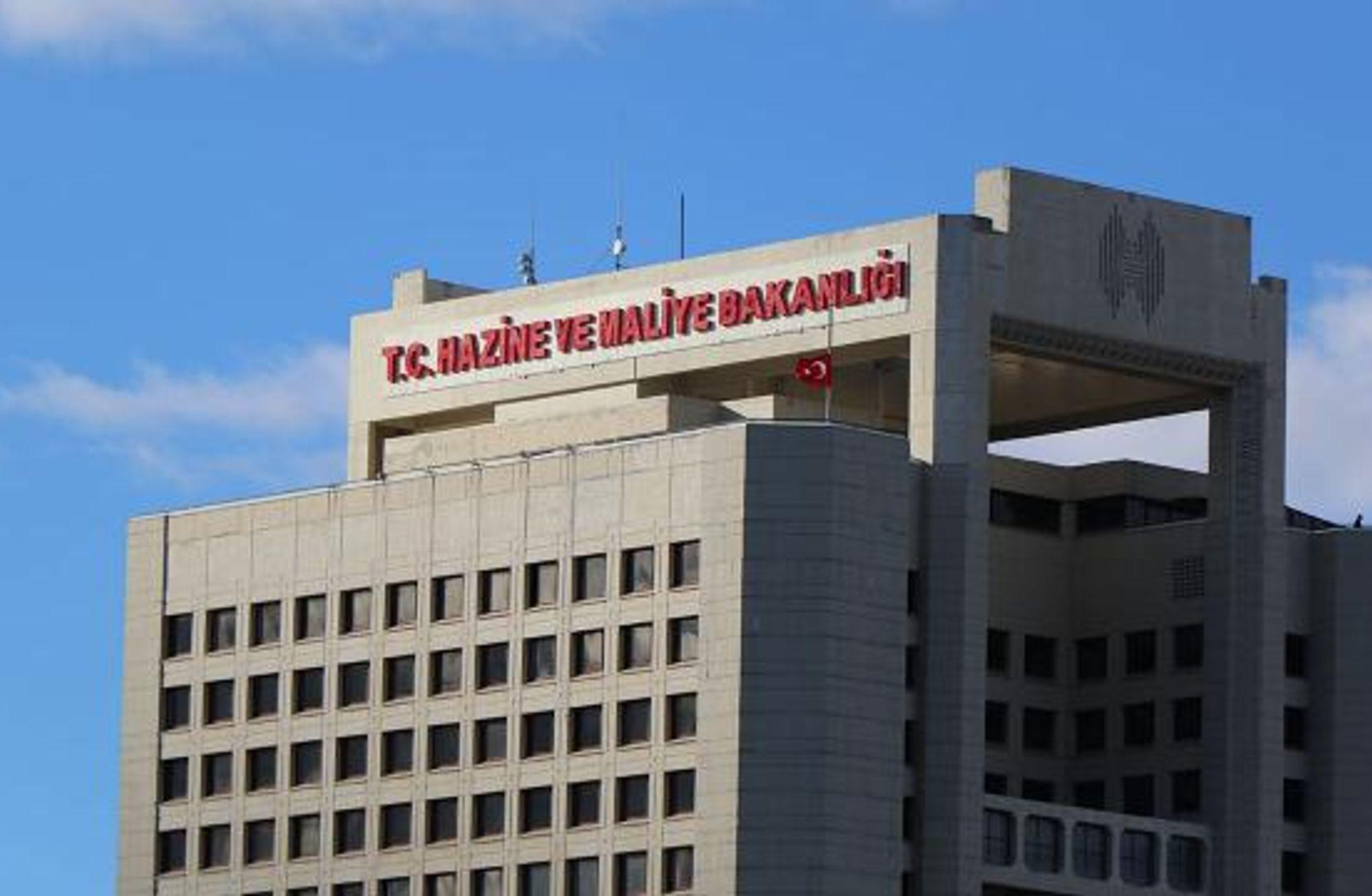 Bütçe açığı yılın zirvesinde