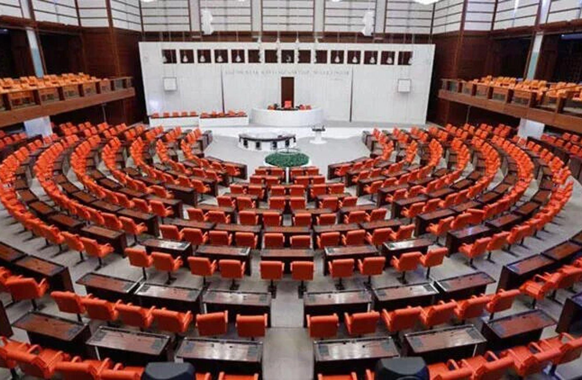 🔔 Bütçe görüşmeleri sırasında kavga