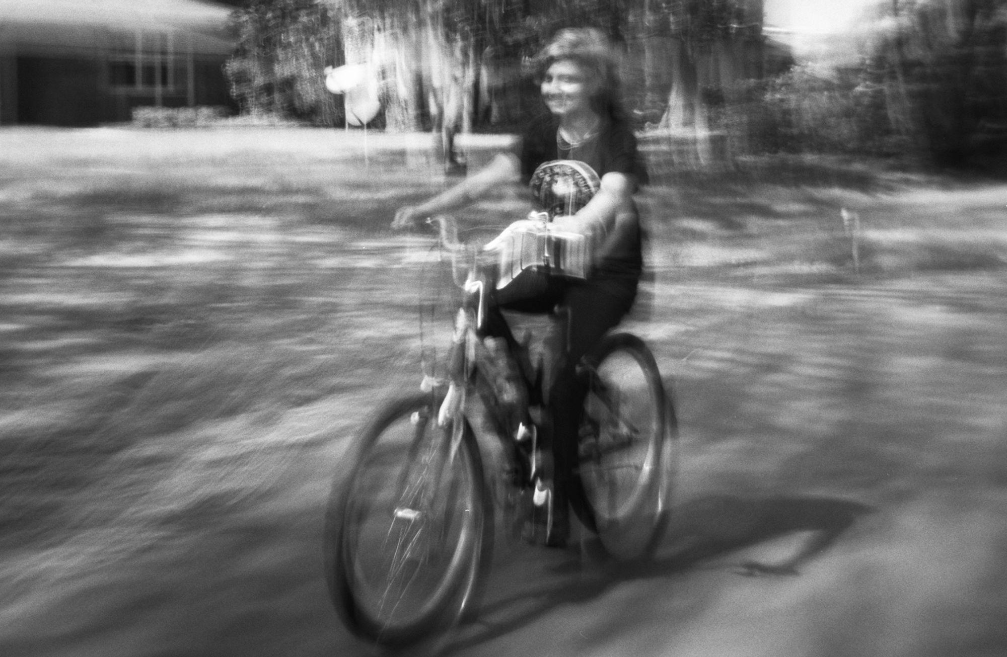 In timelessness, in black and white: Ebru Yıldız