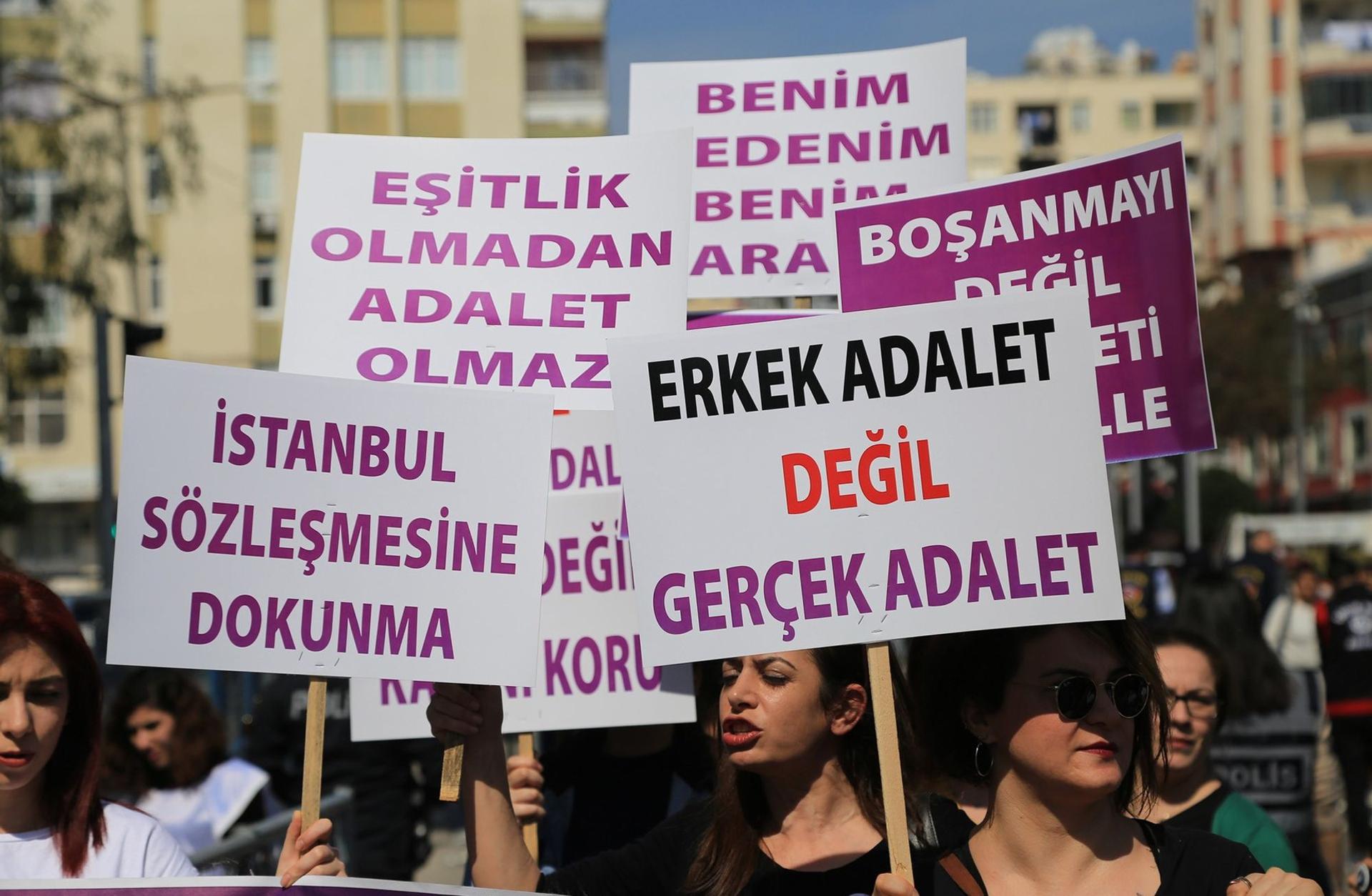 1 yıl sonra: İstanbul Sözleşmesi için mücadele sürüyor