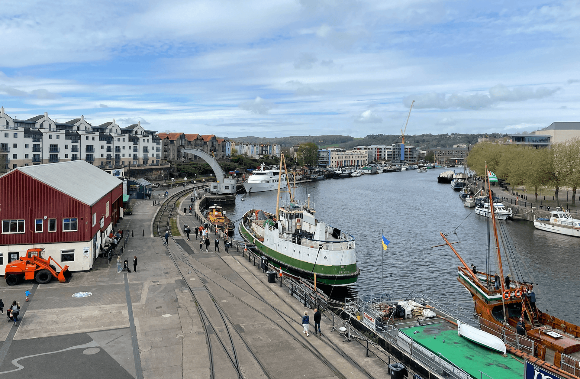 Bristol'de Müdavimiyim!
