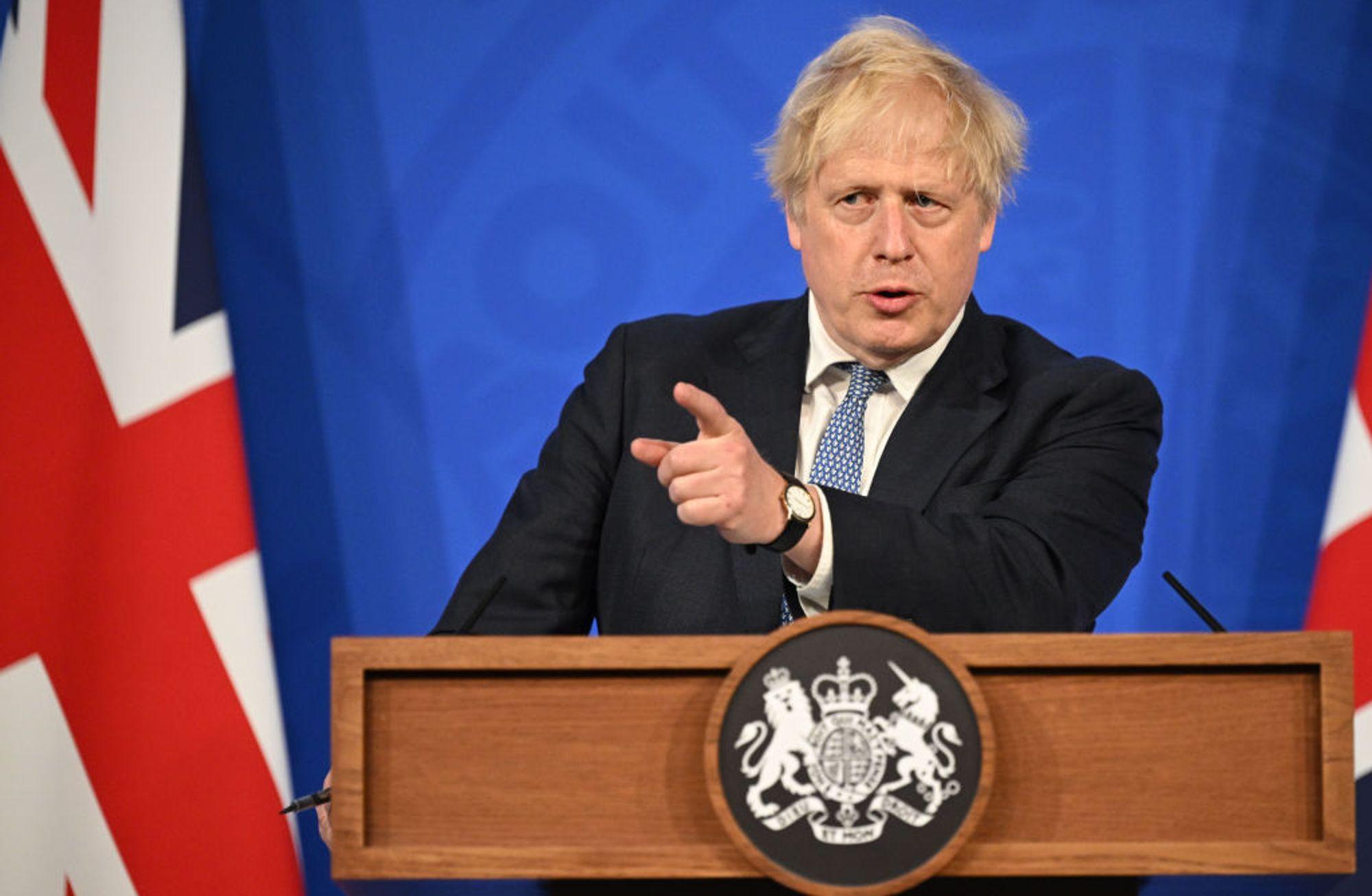 Boris Johnson güven oylamasını kazandı