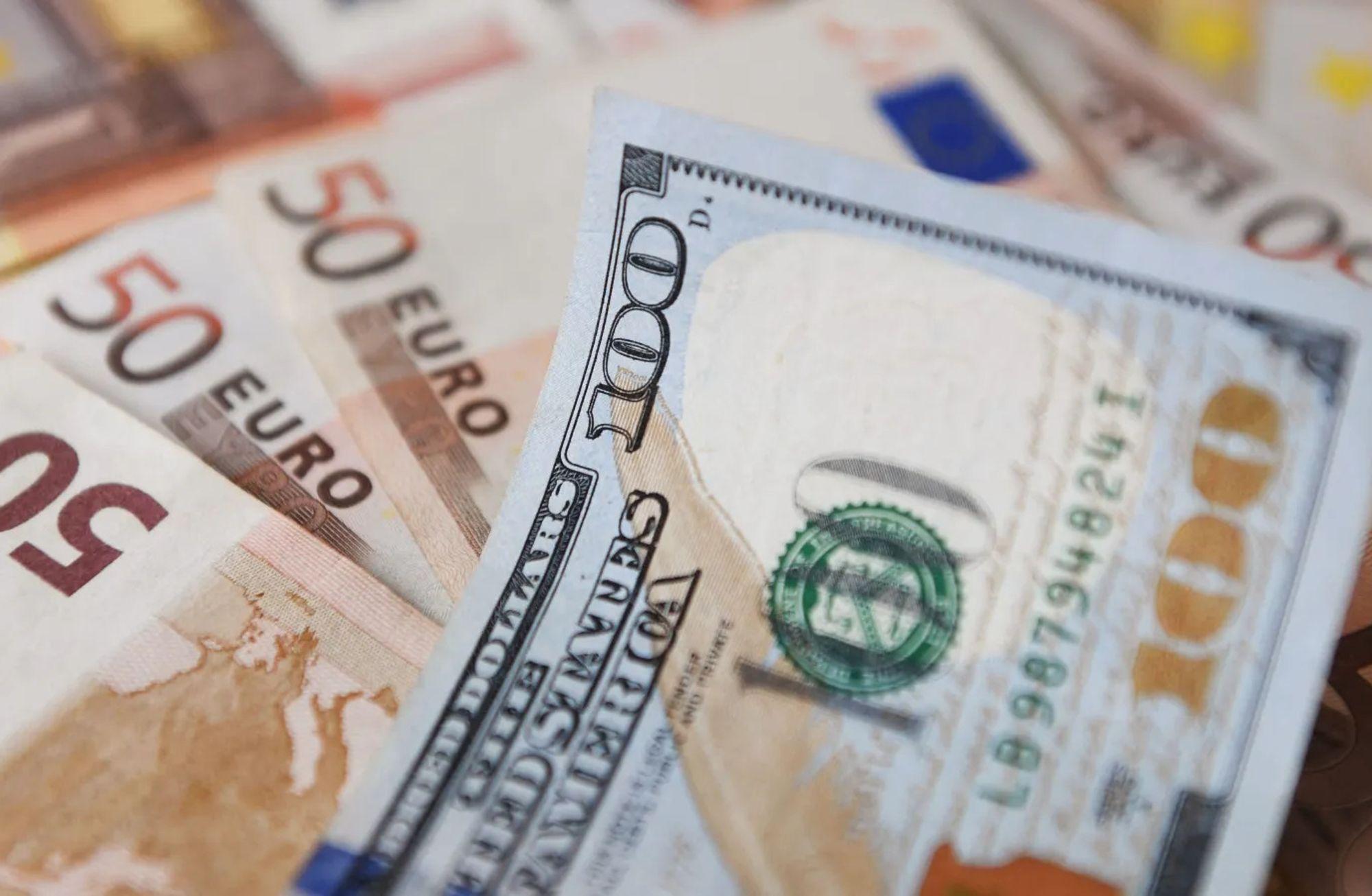1 avro = 1 dolar