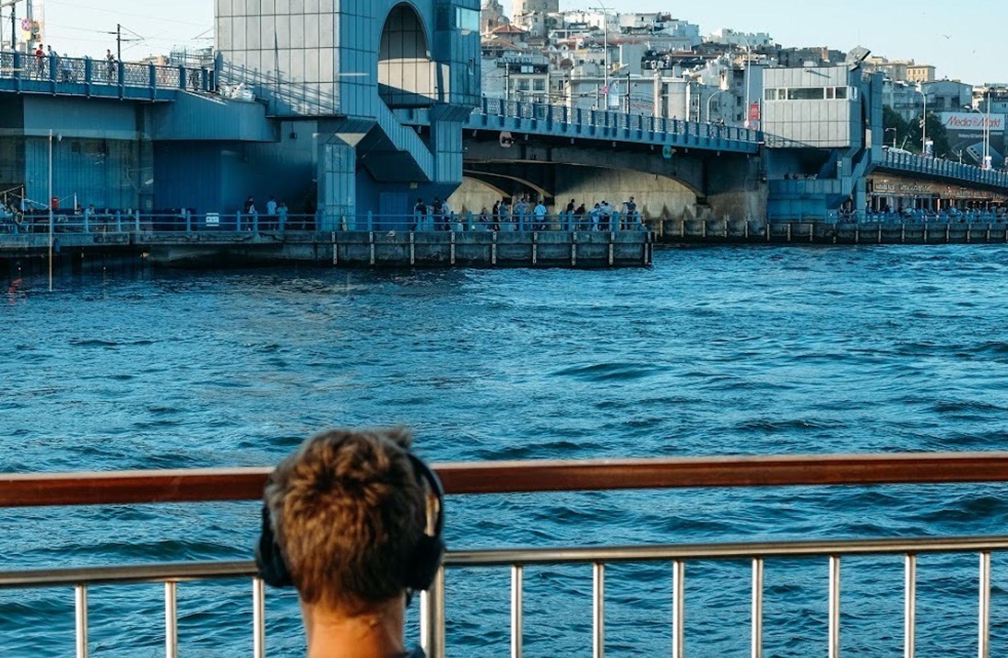 "Gençlerin geleceklerindeki pranga"