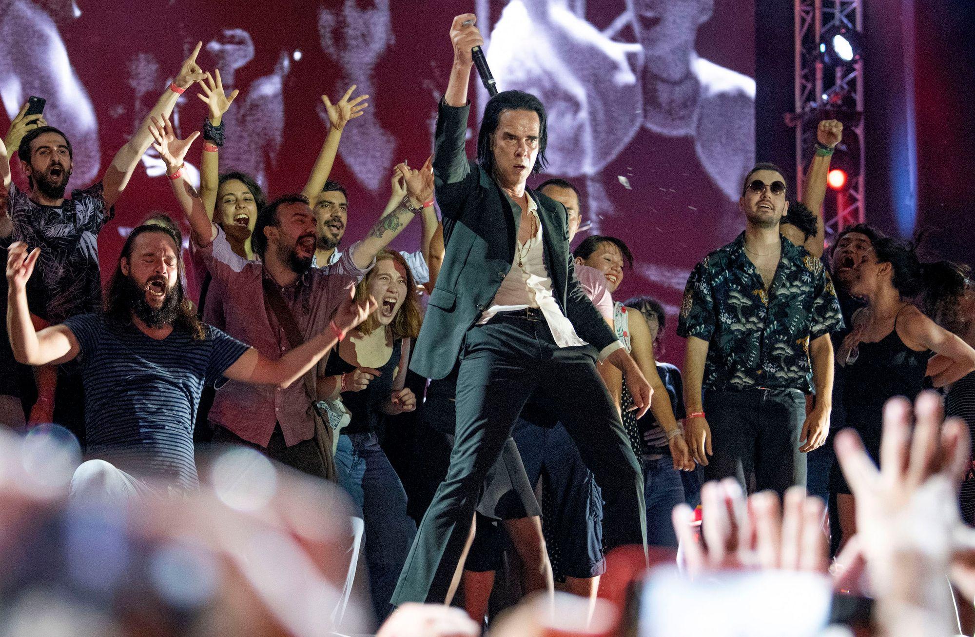 Kör karanlıktan umudun aydınlığına: Nick Cave’de buluşanlar