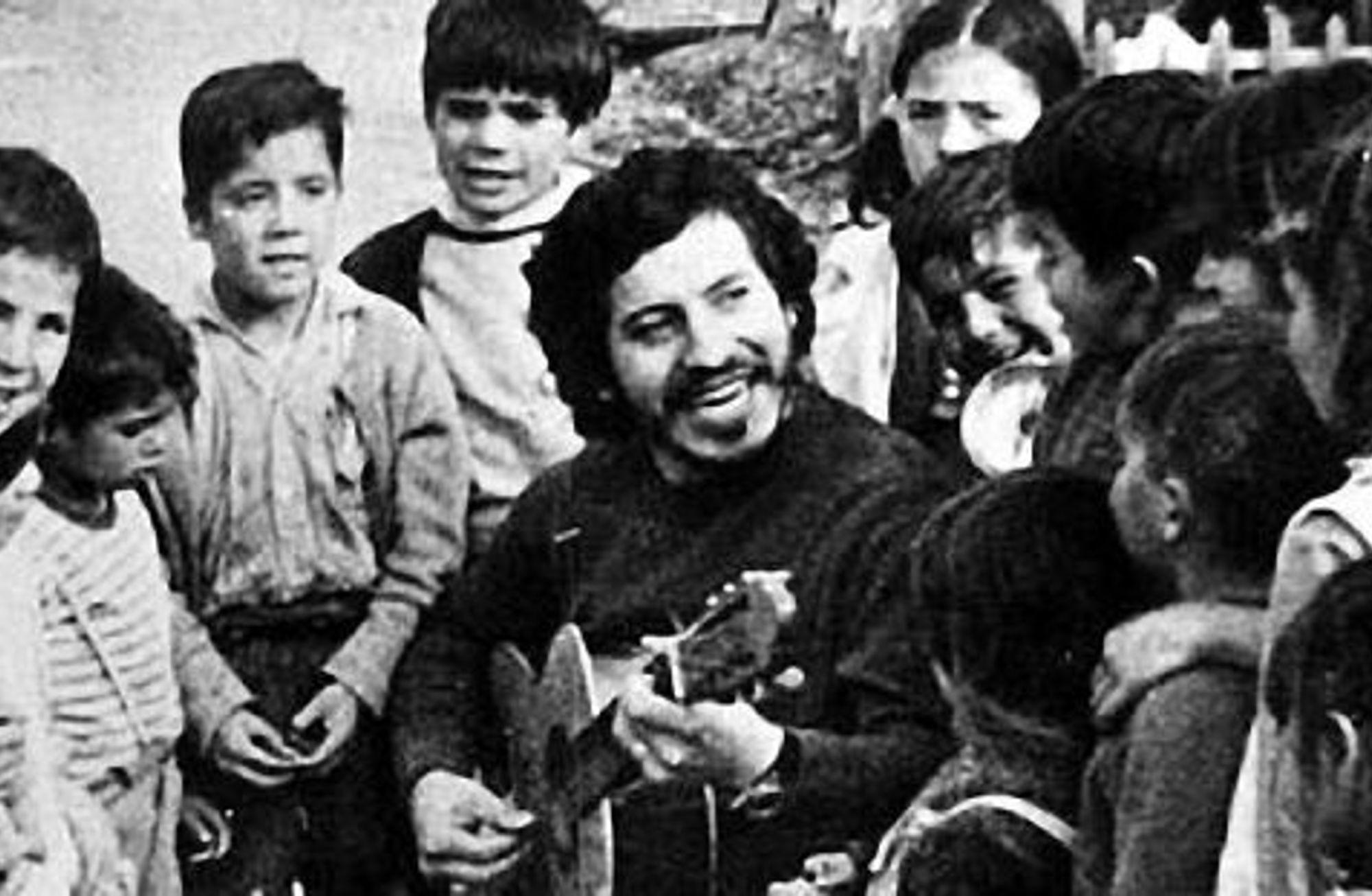 Manifestosu sınırlar aşmış Victor Jara’nın ardından