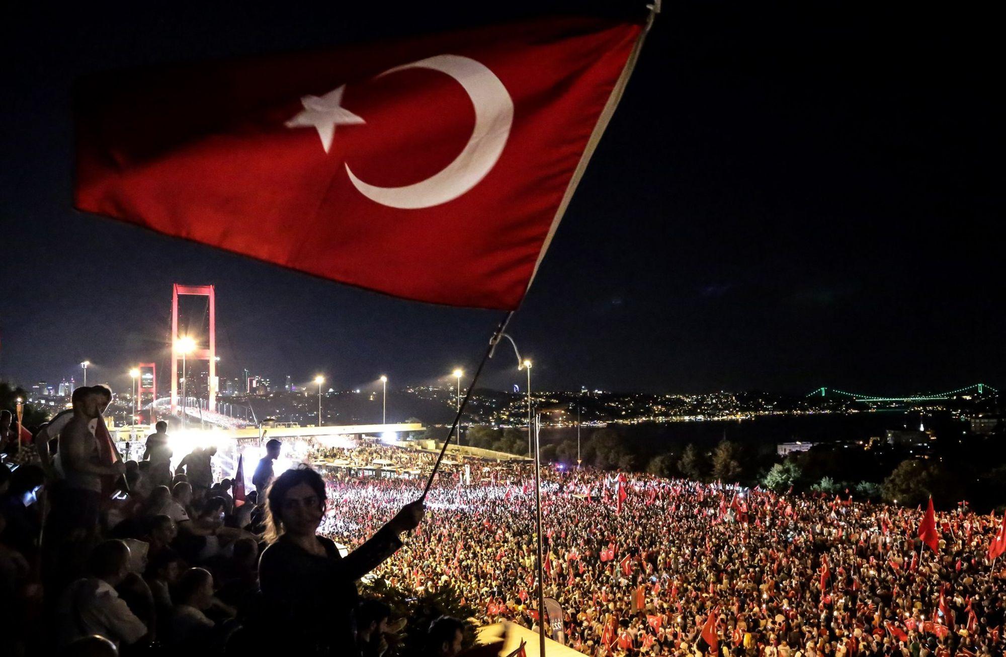 Yakın Geçmiş: Kaos