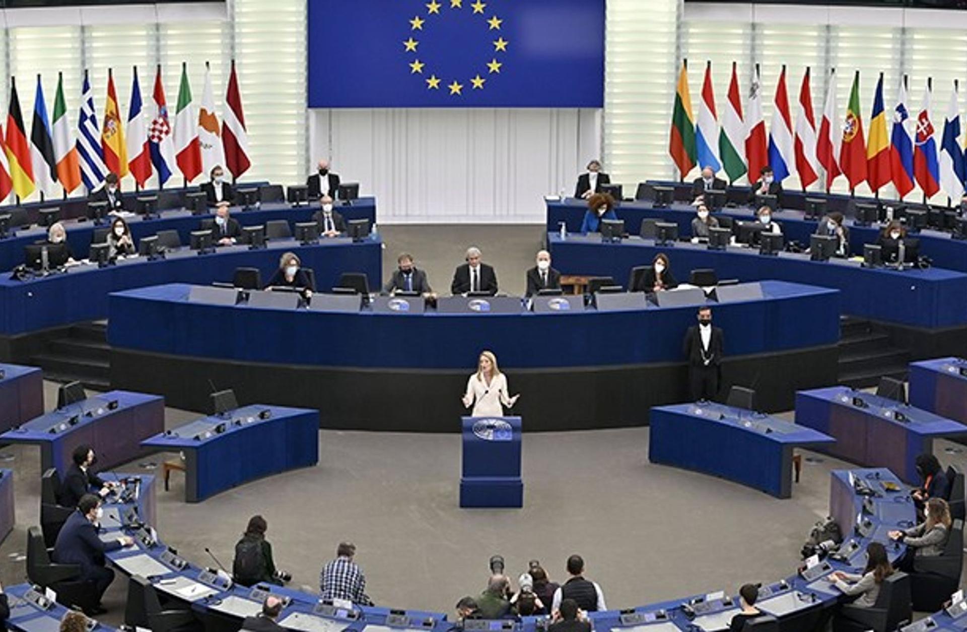 Türkiye'ye dair iki rapor: Demokratik gerileme, ihracatta yolsuzluk