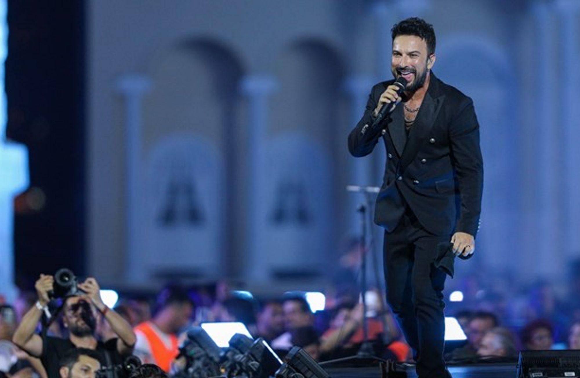 🔔​ Tarkan, İzmir konserinin gelirini 3 vakfa bağışlayacak