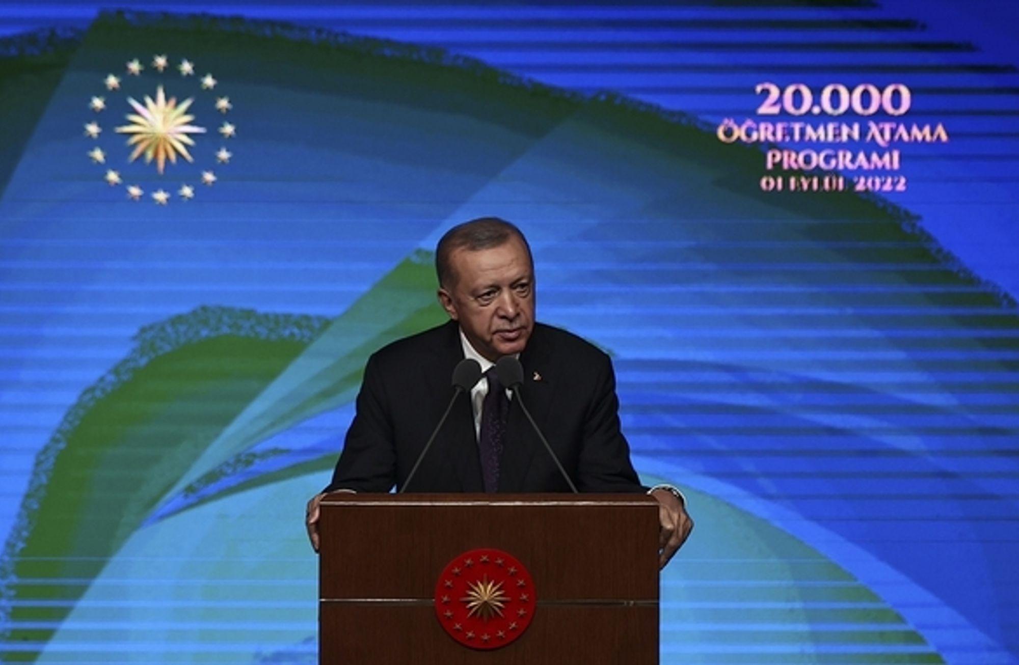 🔔 Cumhurbaşkanı Erdoğan'dan öğretmenlere: “Boykotu bırakın”