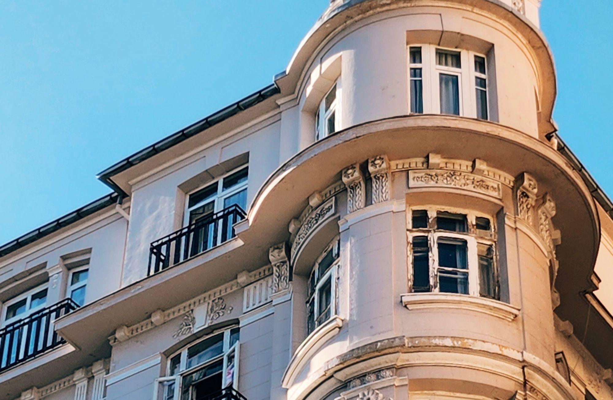Farklı dönemlerin ait olduğu Teşvikiye