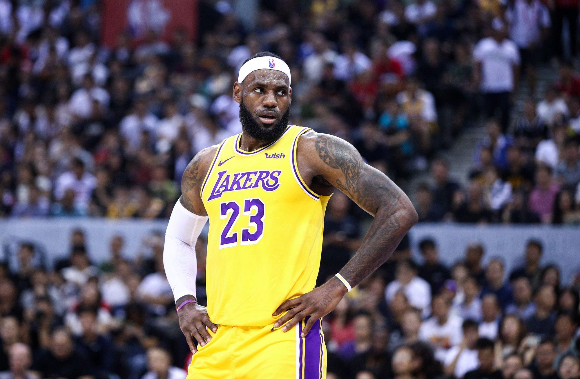 Bir sporcudan fazlası: LeBron James