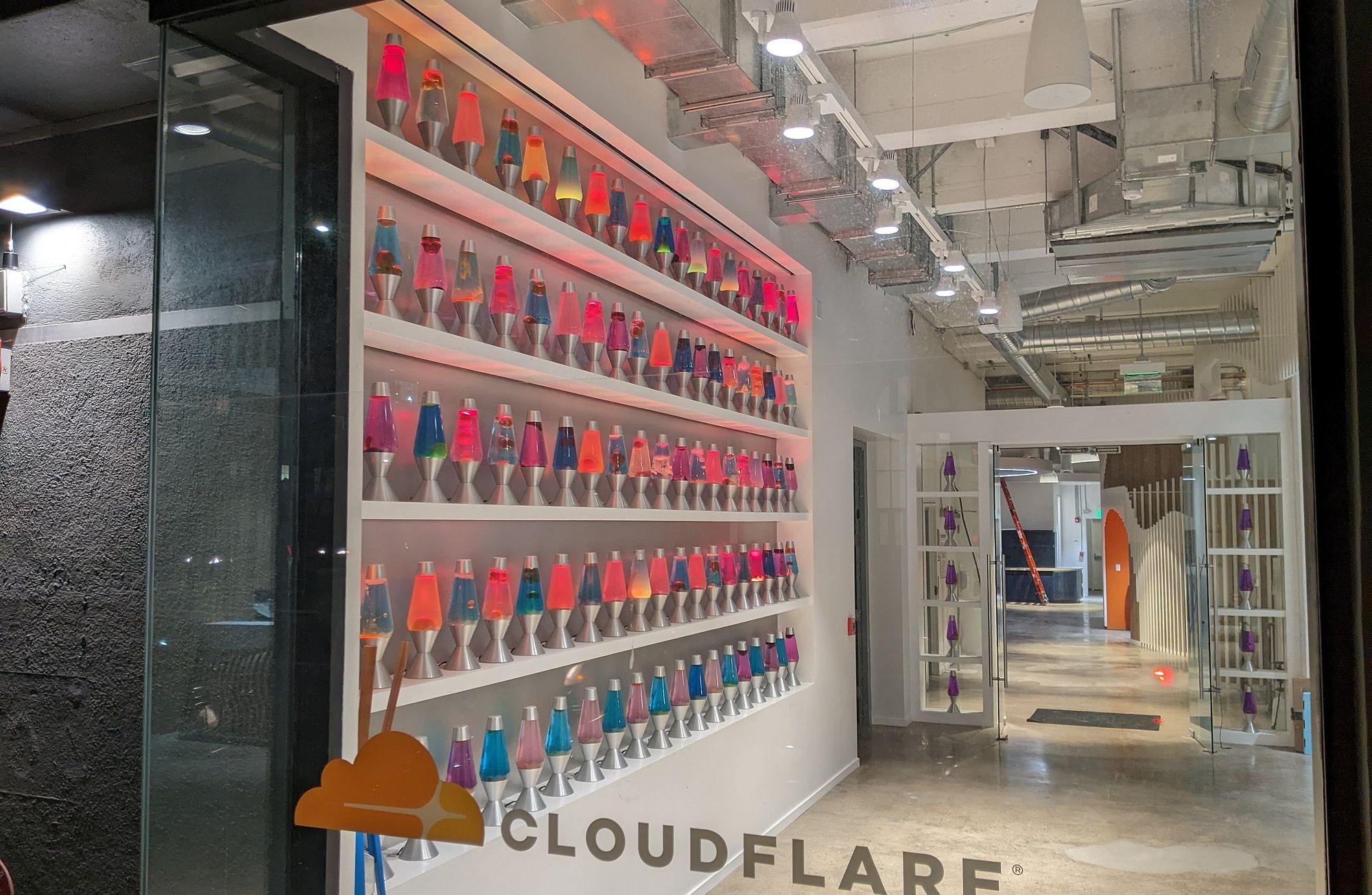 Kiwi Farms ve Cloudflare Tartışması