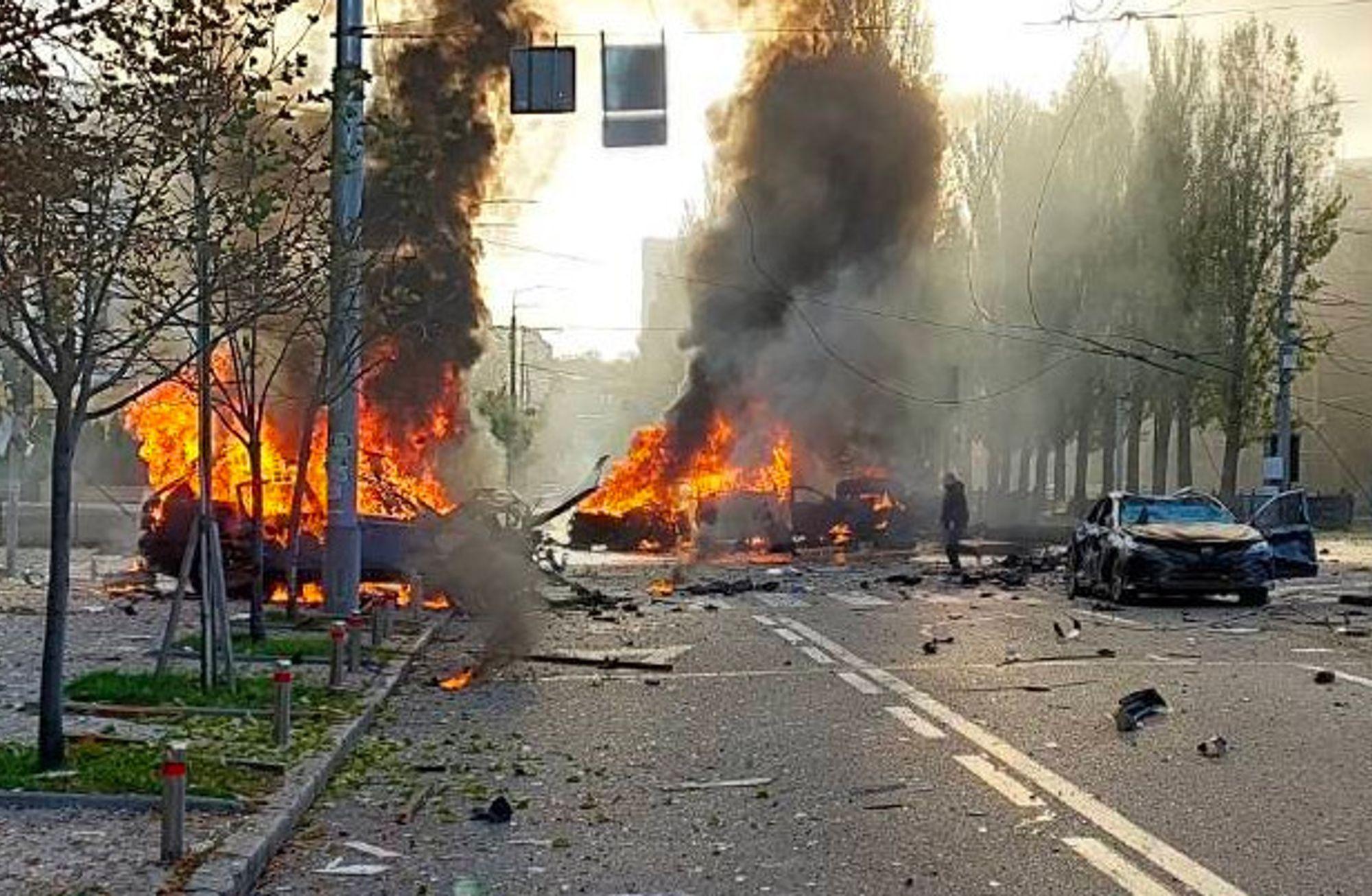 Rusya'dan yeniden hücum: Ukrayna vuruluyor