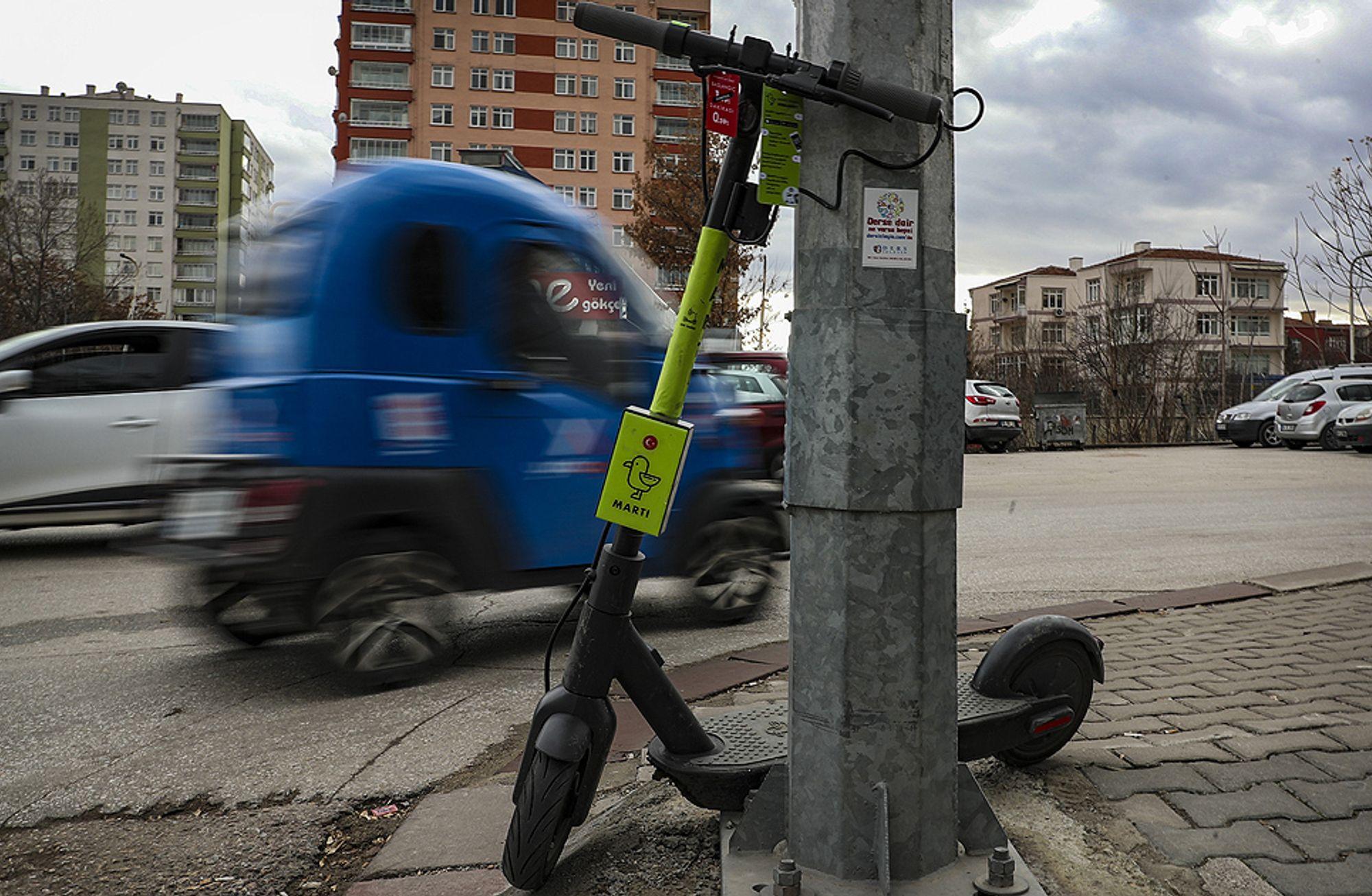 🔔 Kadıköy Belediyesi, scooterları toplamaya başladı