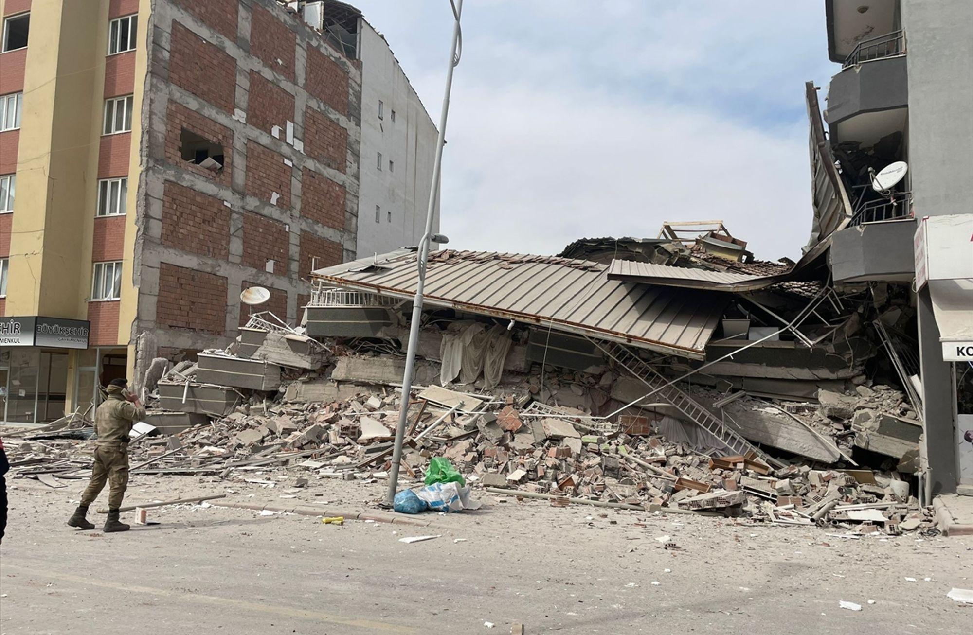 🔔 Malatya’da 5,6 büyüklüğünde deprem