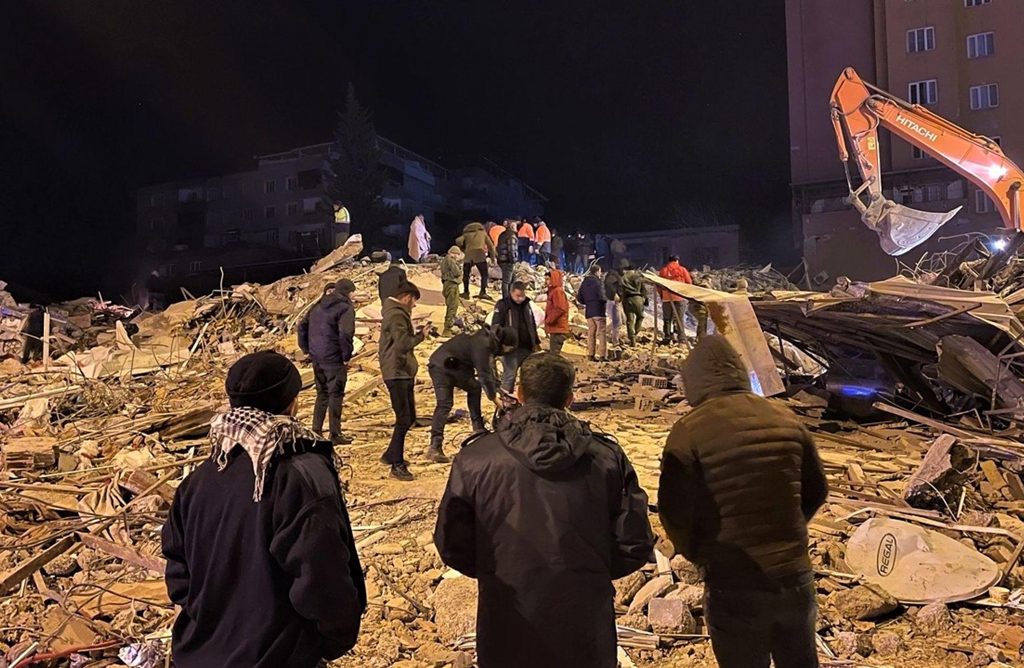 Koordine edilemeyen arama kurtarma ve yardım faaliyetleri