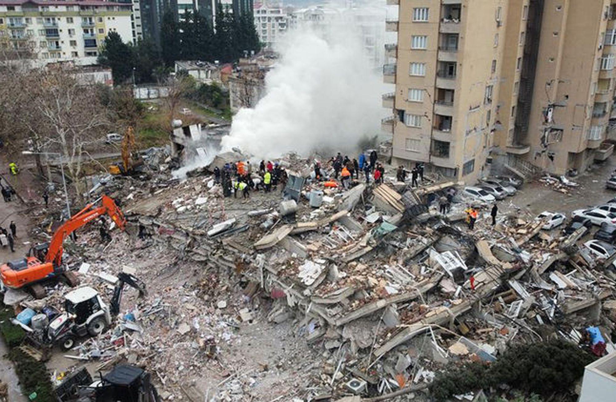İktidarın deprem ve doğal afetlerle mücadele vaatleri