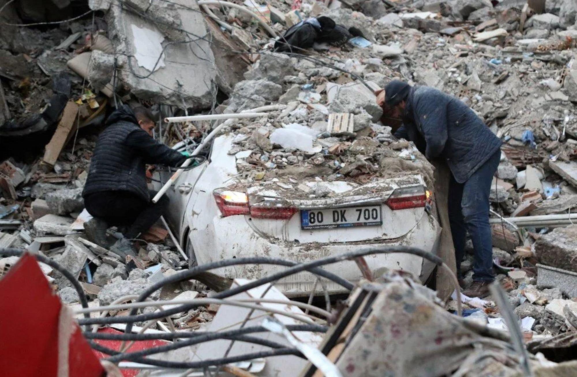 Siyasilerin deprem retoriği