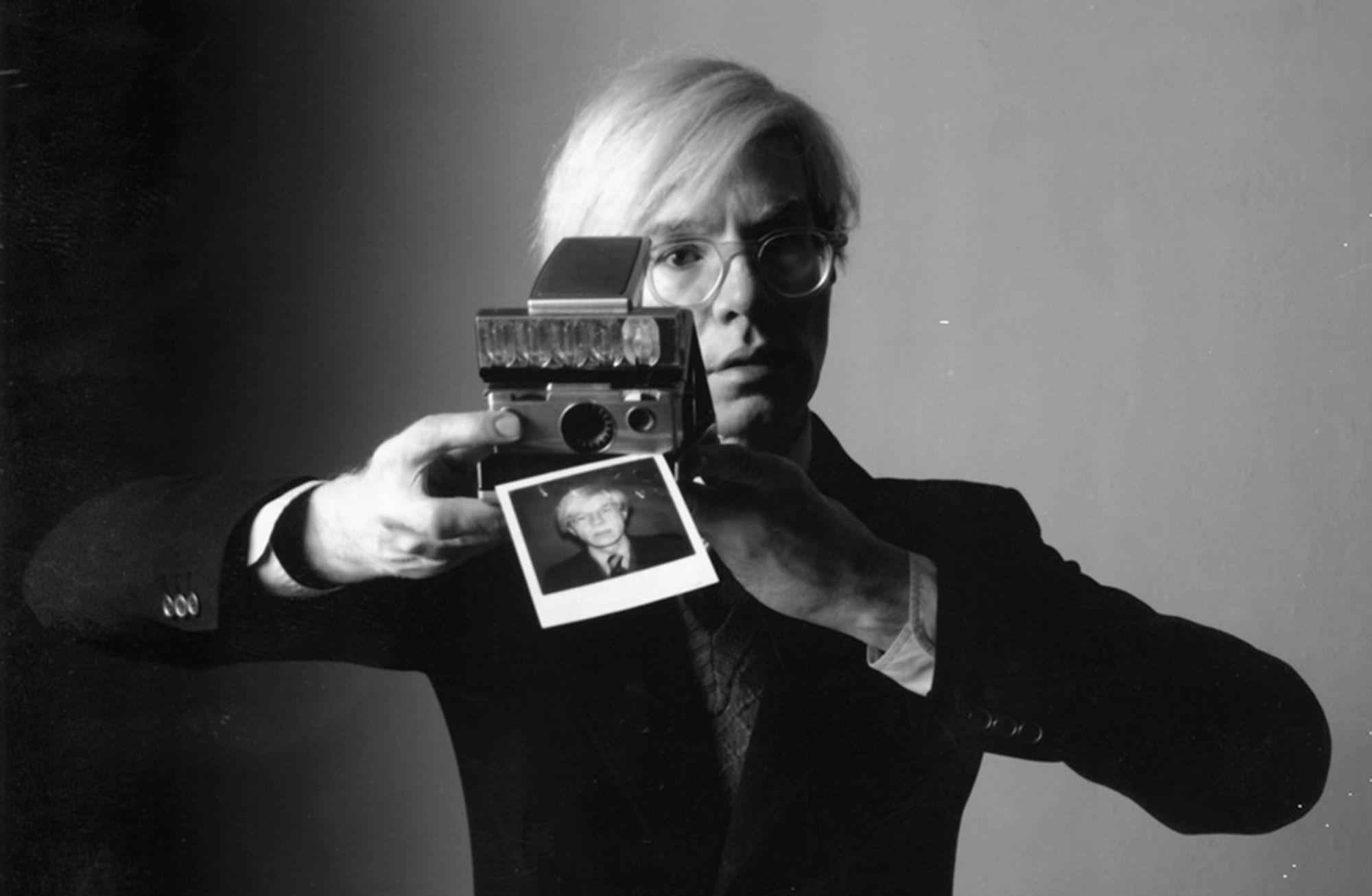 ANDY WARHOL KİMDİ?