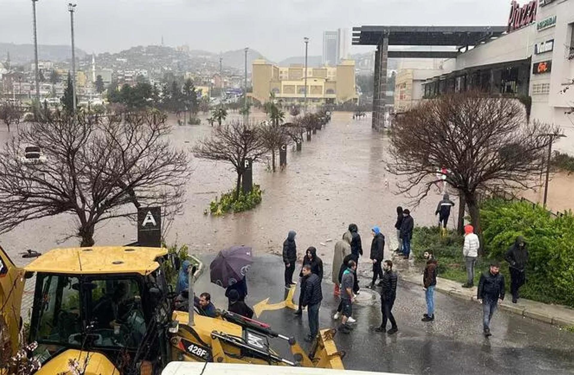 🔔 Adıyaman ve Şanlıurfa’da sel: en az 5 ölü