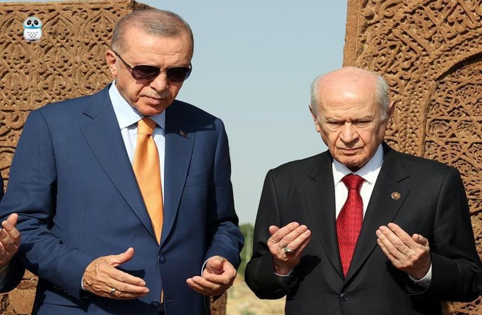 AK Parti'nin varoluş mücadelesi