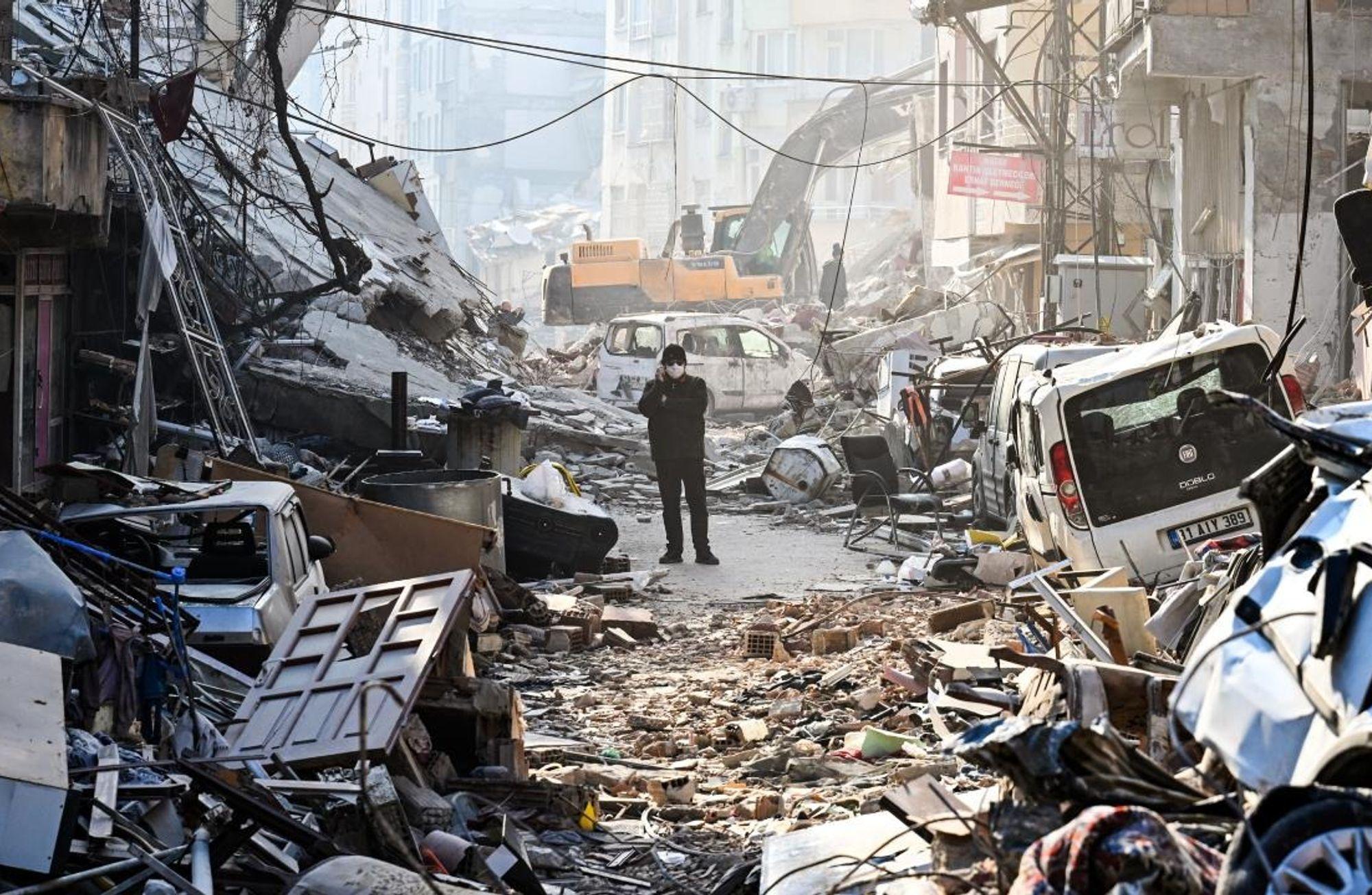 Örgütlü Mücadele Yaşatır: Meksika’dan Türkiye’ye Deprem ve Sivil Toplum