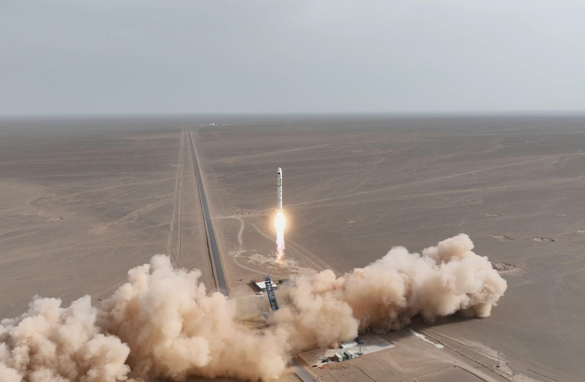 Çin merkezli Space Pioneer, ilk roketini başarılı bir şekilde fırlattı