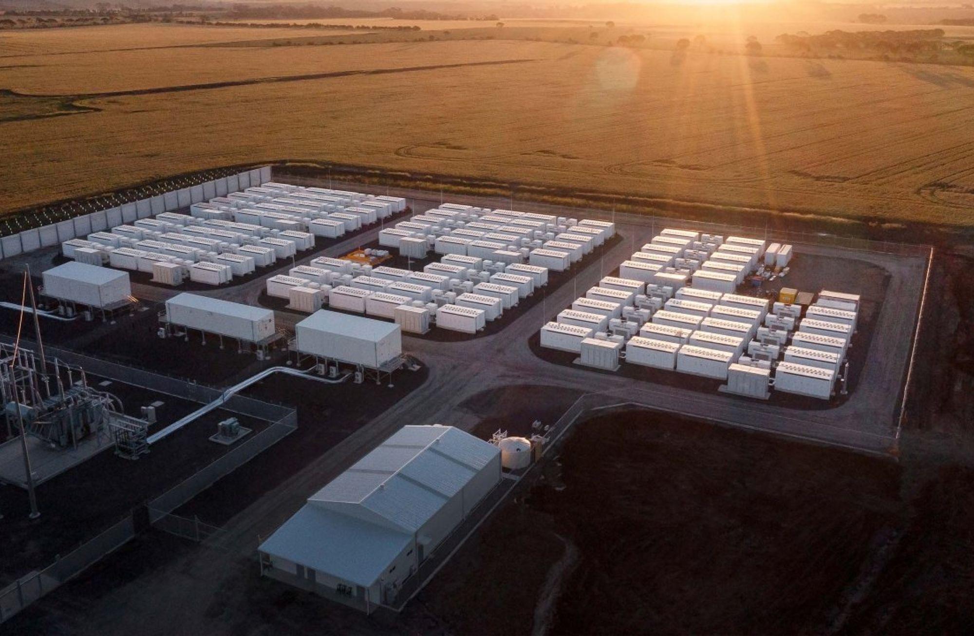 Tesla, Çin'de Megapack fabrikası inşa edecek