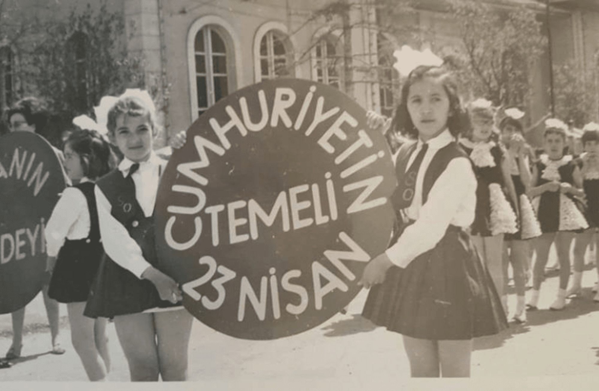 Çocuk Olmanın Dayanılmaz Hafifliği