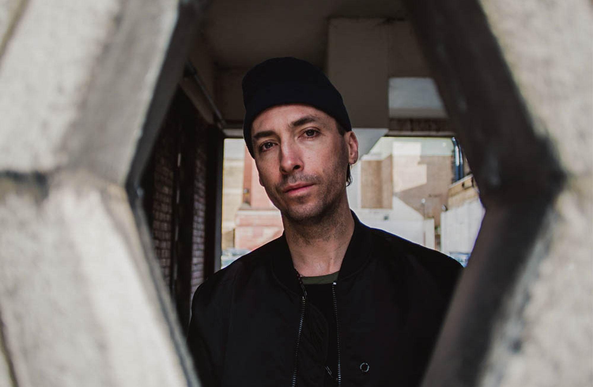 🎛️ Tim Hecker’in “karşı ambient’i”