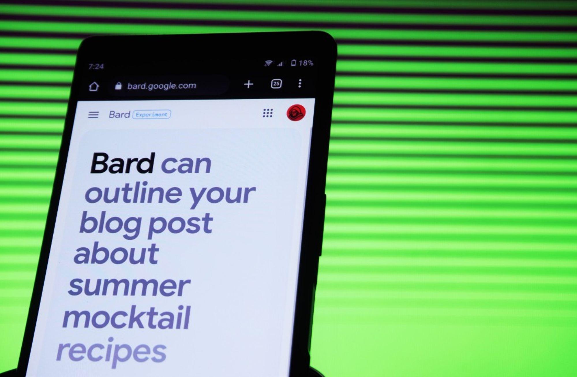 Google çalışanları, şirketin sohbet robotu Bard'ın "patolojik yalancı" olduğunu düşünüyor