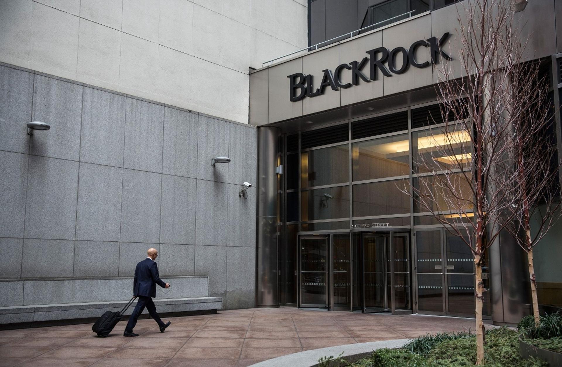 FDIC, BlackRock'ı görevlendirdi